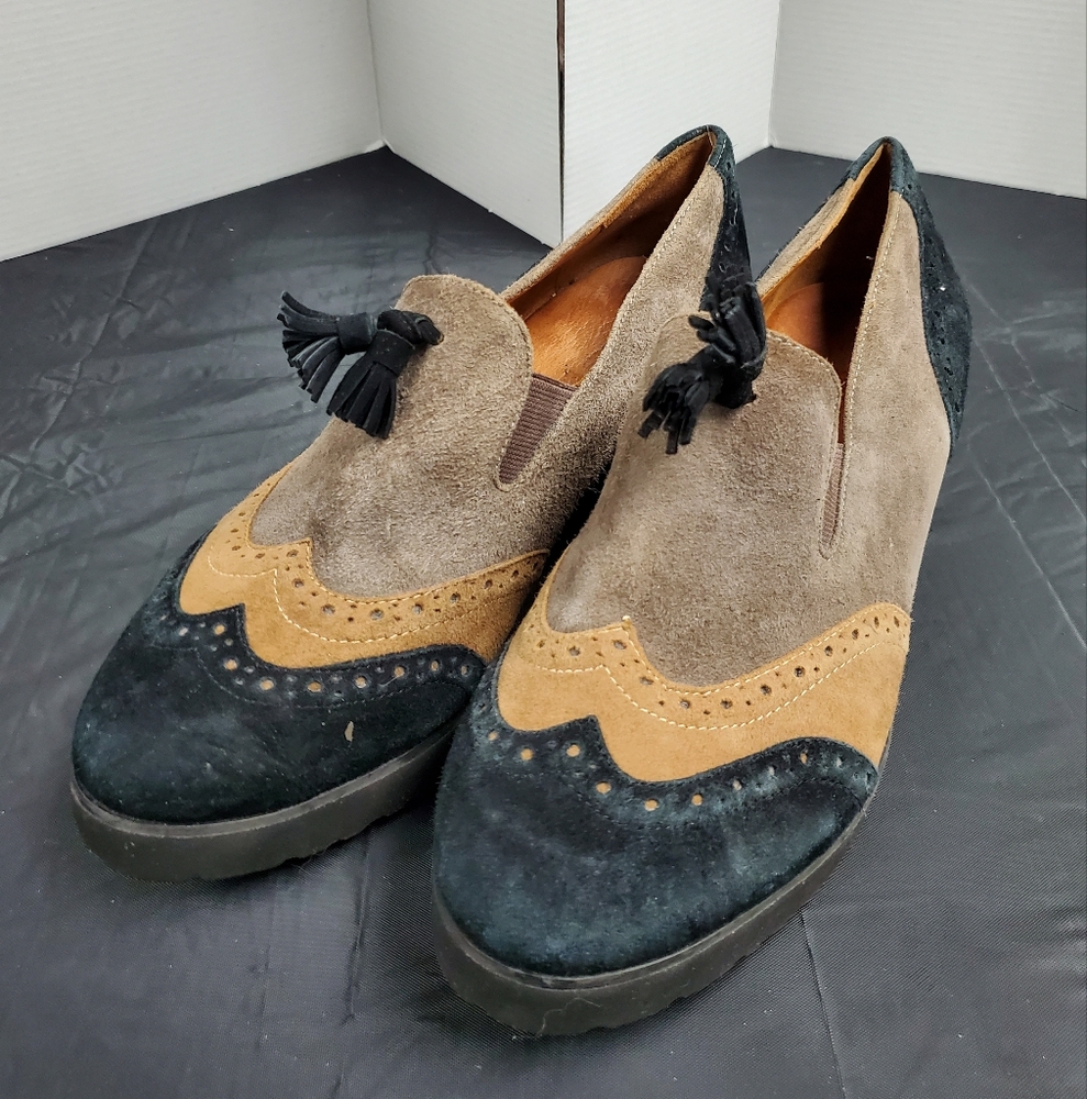 gentle souls Two-Tone Suede Tassel Loafers in Black, Brown, Tan